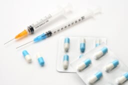 関節リウマチの治療に効果的とされる治療薬 ②非ステロイド性抗炎症薬